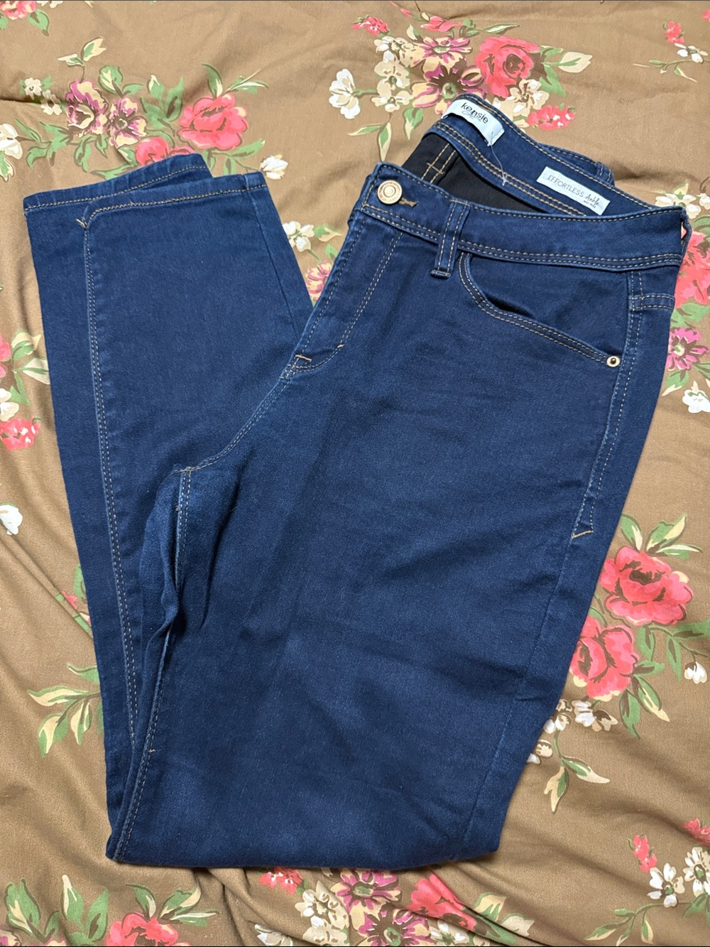 NWOT Kensie Women's Skinny Jeans in Dark Blue